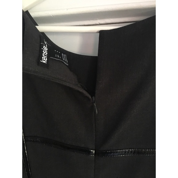 𝐊𝐞𝐧𝐬𝐢𝐞 Piped Sheath Dress - Picture 3 of 7